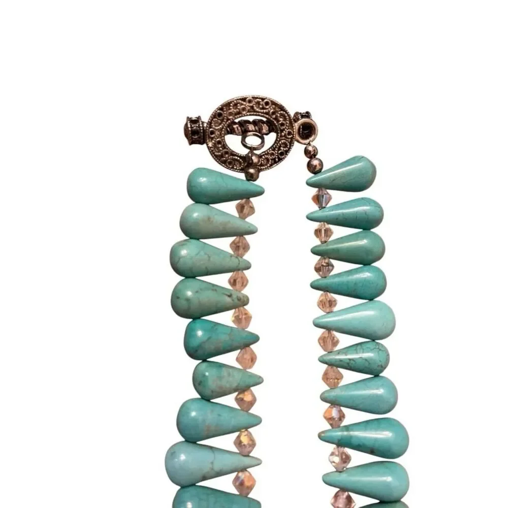 Southwestern Silver Tone Faux Turquoise Medallion Pendant Beaded Necklace